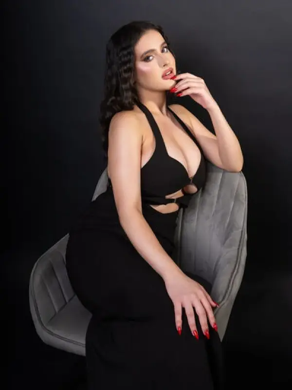 Anita Female companion in Bangalore